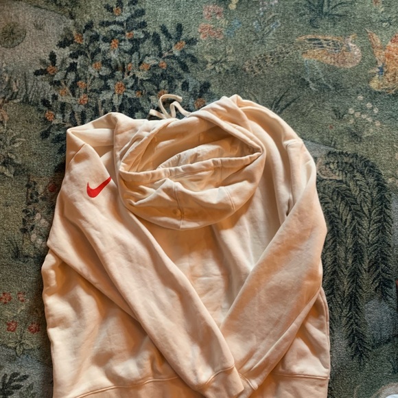 Nike White and Red Chiefs Hoodie - Picture 5 of 5